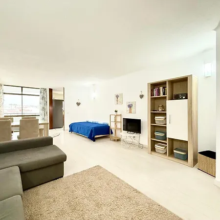 Apartment Out - T1 Oura