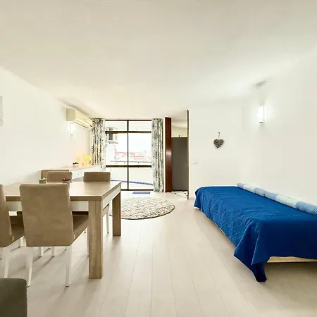 Out - T1 Oura Albufeira