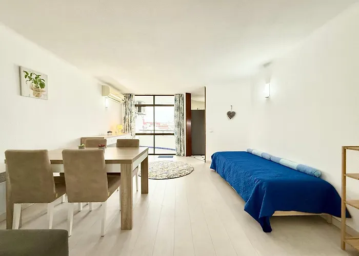 Out - T1 Oura Albufeira