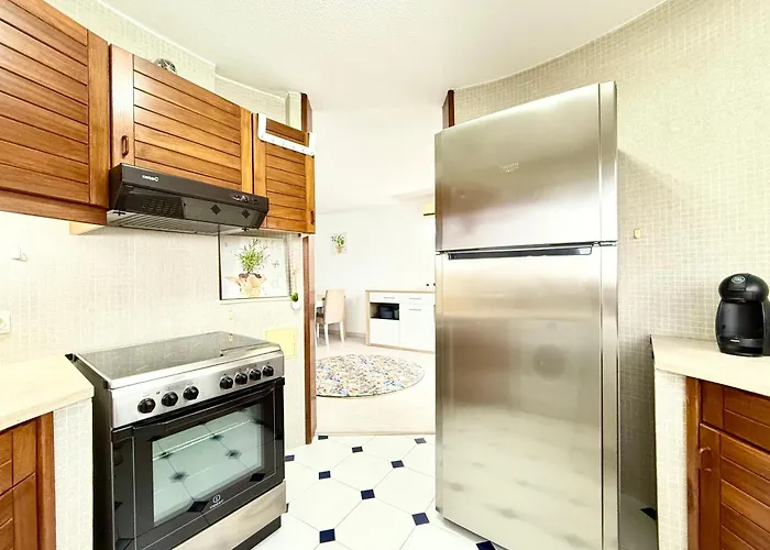Apartment Out - T1 Oura *