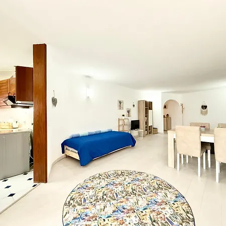 Out - T1 Oura * אלבופיירה