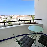 Out - T1 Oura Daire